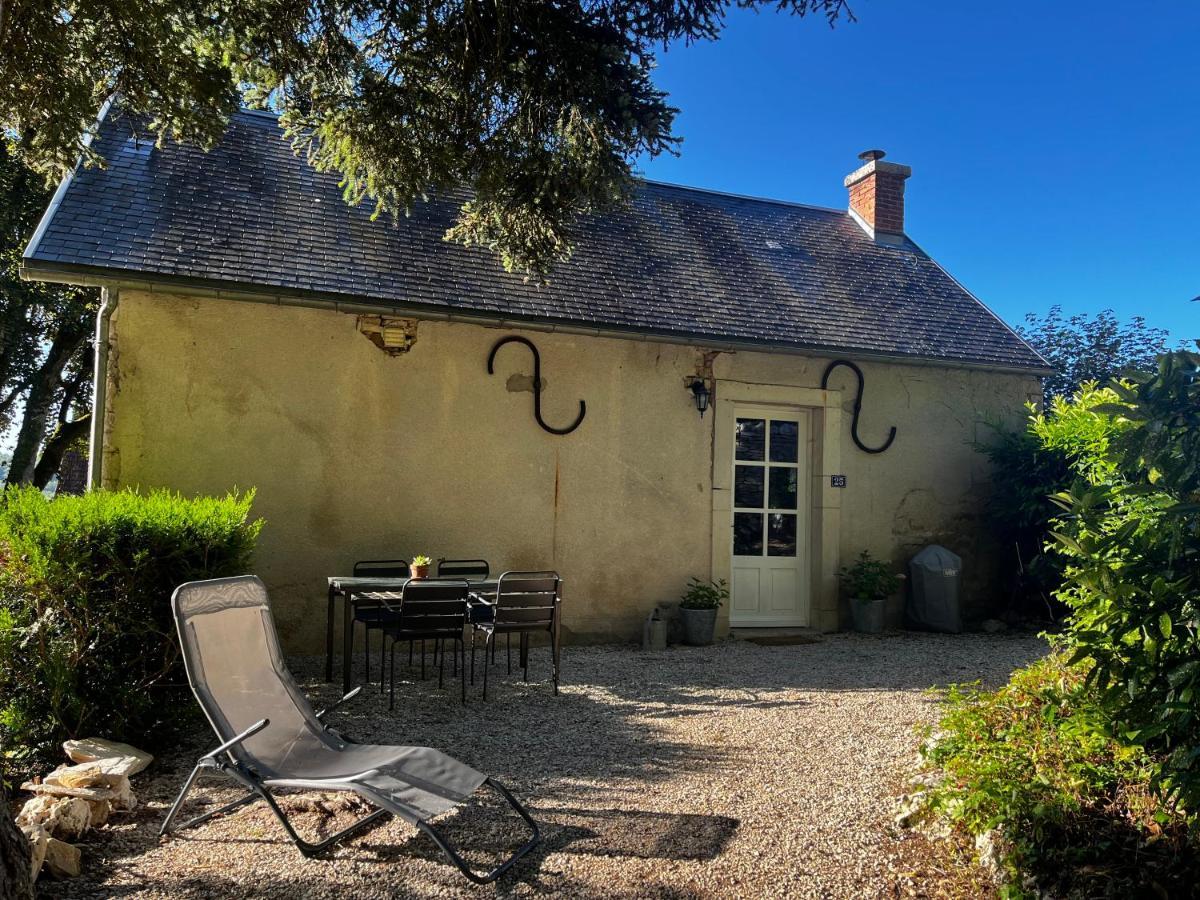 Charming Cottage In Chateau Les Roches Gardens Mont-Saint-Jean  Extérieur photo